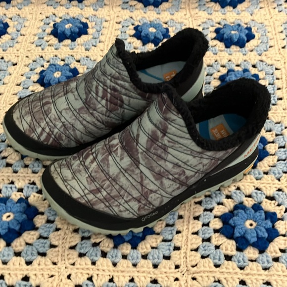 Merrell Antora Winter Clogs size 6.5 - Picture 2 of 4